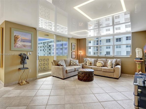 1833 S Ocean Dr 1402, Hallandale Beach FL 33009