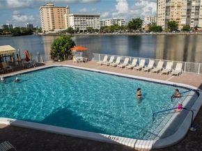 1833 S Ocean Dr 1402, Hallandale Beach FL 33009
