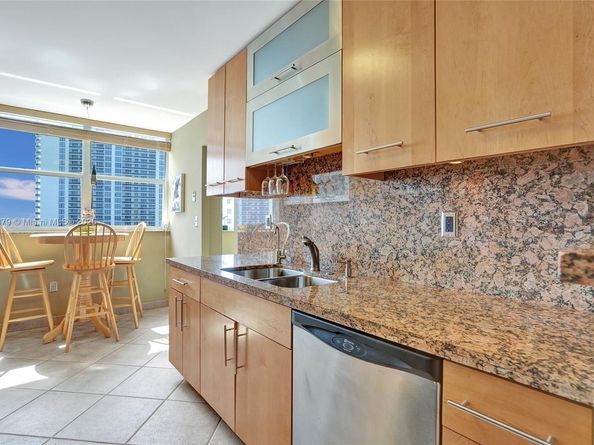 1833 S Ocean Dr 1402, Hallandale Beach FL 33009
