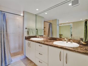 1833 S Ocean Dr 1402, Hallandale Beach FL 33009