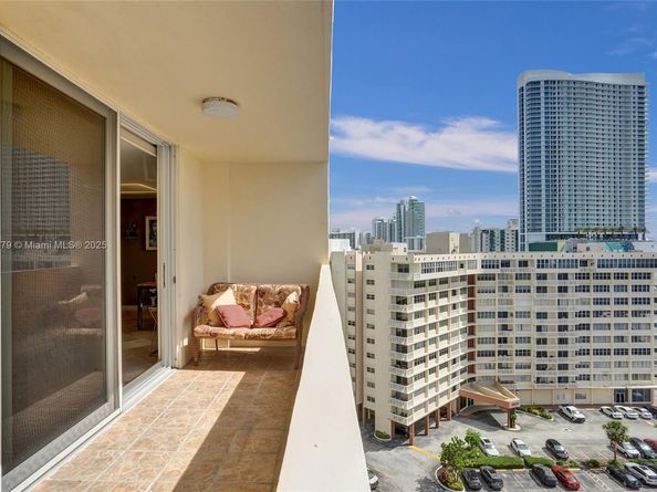 1833 S Ocean Dr 1402, Hallandale Beach FL 33009