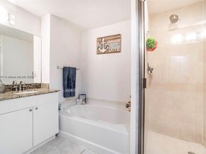 1830 Radius Dr 516, Hollywood FL 33020
