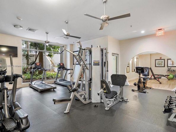 1830 Radius Dr 516, Hollywood FL 33020