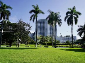 1830 Radius Dr 516, Hollywood FL 33020