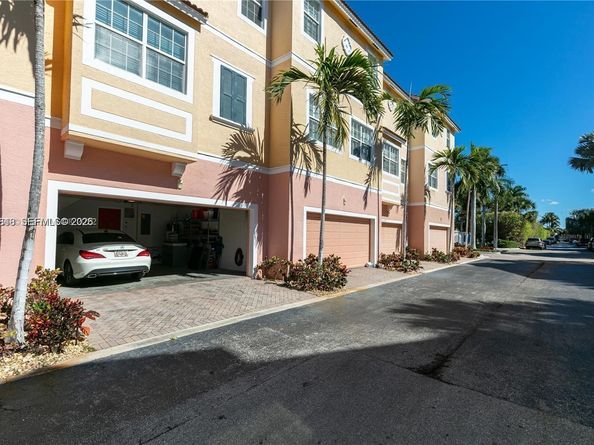 104 Harbors Way, Boynton Beach FL 33435