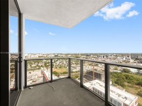 1600 NE 1st Ave 3016, Miami FL 33132