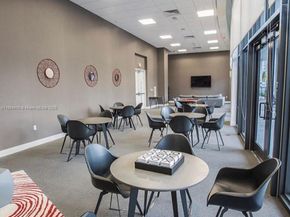 1600 NE 1st Ave 3016, Miami FL 33132