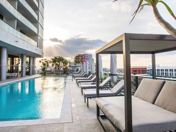 1600 NE 1st Ave 3016, Miami FL 33132