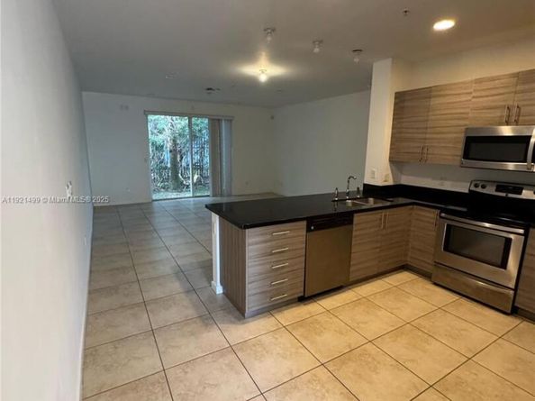 2664 SW 81st Ter 2666, Miramar FL 33025