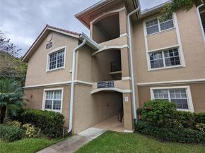 201 SW 116th Ave 22102, Pembroke Pines FL 33025