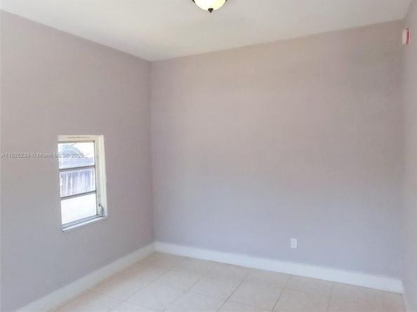 1051 NW 63rd St, Miami FL 33150