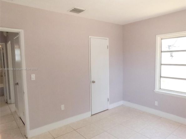 1051 NW 63rd St, Miami FL 33150
