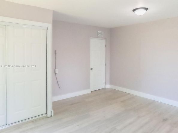 1051 NW 63rd St, Miami FL 33150