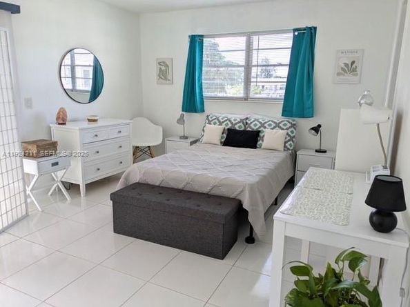 Undisclosed Address #A11924211, West Palm Beach FL 33417