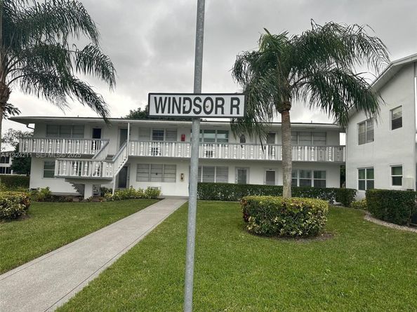 Undisclosed Address #A11924211, West Palm Beach FL 33417