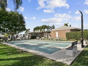 1115 Lake Ter 206, Boynton Beach FL 33426