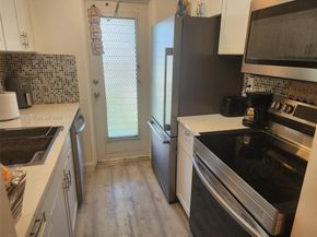 1115 Lake Ter 206, Boynton Beach FL 33426