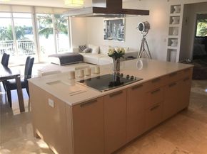 1 Century Ln 301, Miami Beach FL 33139