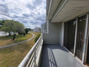 3453 NW 44th St 201, Oakland Park FL 33309