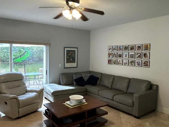 11308 NW 58th Ter, Doral FL 33178