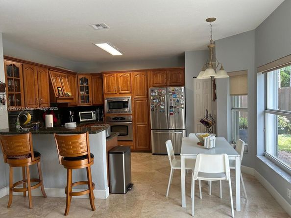 11308 NW 58th Ter, Doral FL 33178