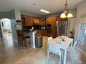 11308 NW 58th Ter, Doral FL 33178