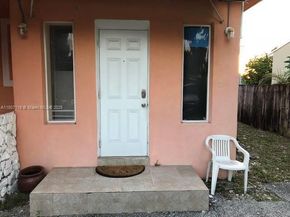 131 Carolina Ave, Fort Lauderdale FL 33312