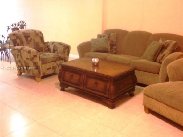 131 Carolina Ave, Fort Lauderdale FL 33312
