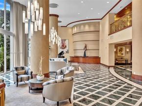 21050 Point Pl 302, Aventura FL 33180