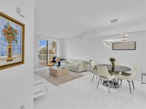 21050 Point Pl 302, Aventura FL 33180