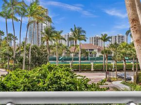 21050 Point Pl 302, Aventura FL 33180