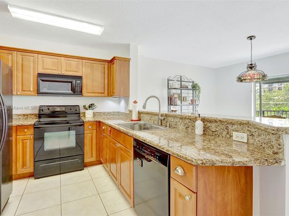 322 Madeira Ave. 402, Coral Gables FL 33134