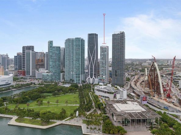 1040 Biscayne Blvd 2108, Miami FL 33132
