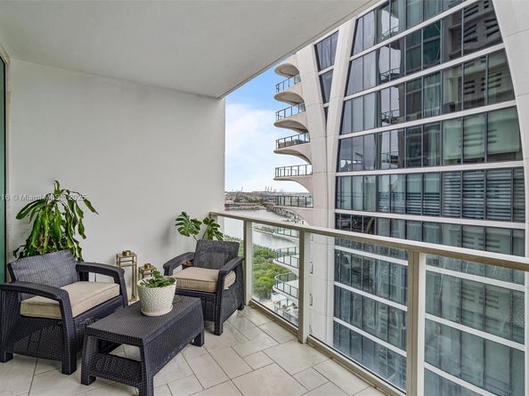 1040 Biscayne Blvd 2108, Miami FL 33132
