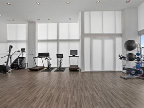 1040 Biscayne Blvd 2108, Miami FL 33132