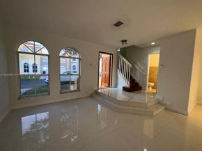 10812 NW 51st ln, Doral FL 33172