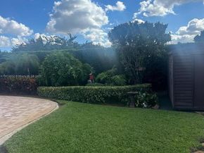 8530 NW 178th St, Hialeah FL 33015