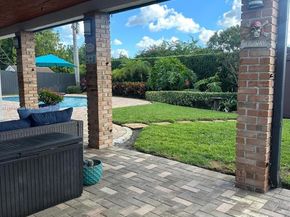 8530 NW 178th St, Hialeah FL 33015