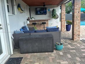 8530 NW 178th St, Hialeah FL 33015