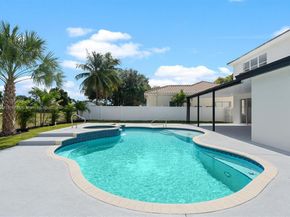 6758 Lake Nona Pl, Lake Worth FL 33463