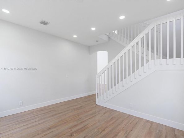 6758 Lake Nona Pl, Lake Worth FL 33463