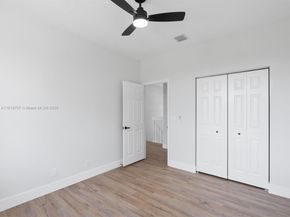 6758 Lake Nona Pl, Lake Worth FL 33463