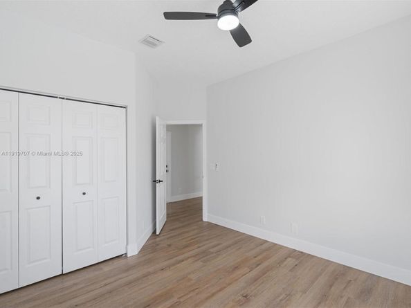 6758 Lake Nona Pl, Lake Worth FL 33463