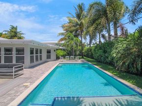 2716 NE 27th Ct, Fort Lauderdale FL 33306