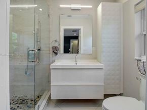 2716 NE 27th Ct, Fort Lauderdale FL 33306