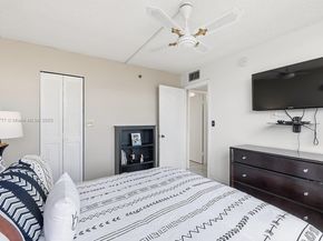 1000 Saint Charles Pl 417, Pembroke Pines FL 33026