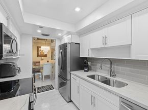 1000 Saint Charles Pl 417, Pembroke Pines FL 33026