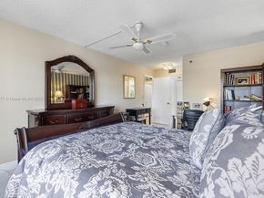 1000 Saint Charles Pl 417, Pembroke Pines FL 33026