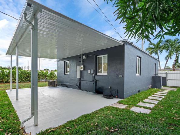 816 Codadad St, Opa-Locka FL 33054