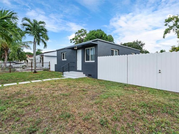 816 Codadad St, Opa-Locka FL 33054